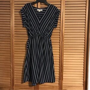 Monteau Los Angeles Elegant Navy Striped Dress